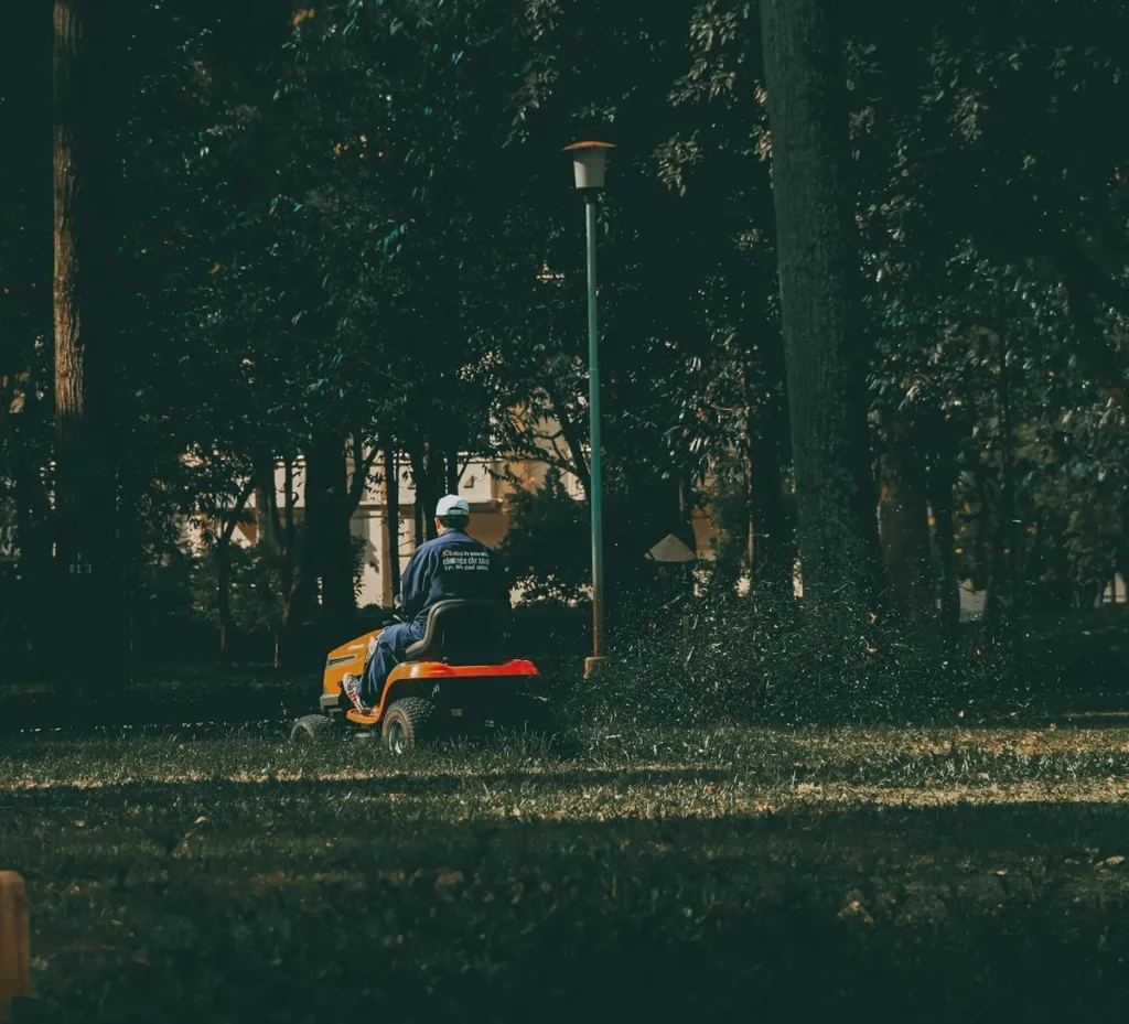 best time of year to buy riding mower