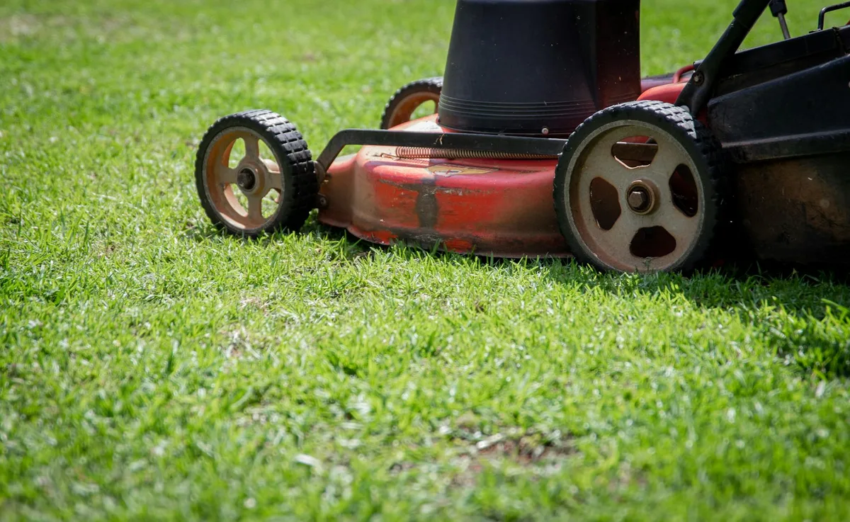 best way to clean mower deck
